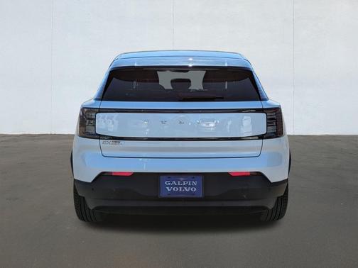 2025 Volvo EX30 Twin Motor Plus