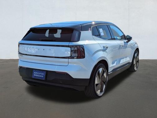 2025 Volvo EX30 Twin Motor Plus