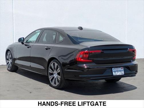2024 Volvo S90 Recharge Plug-In Hybrid T8 Plus