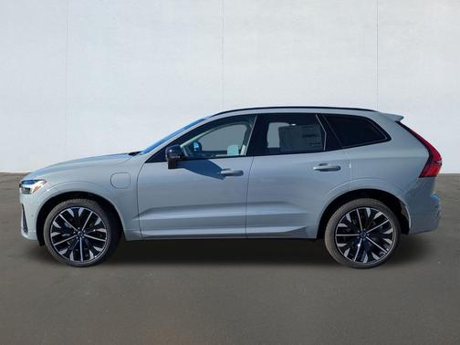 2026 Volvo XC60 Plug-In Hybrid T8 Ultra Dark