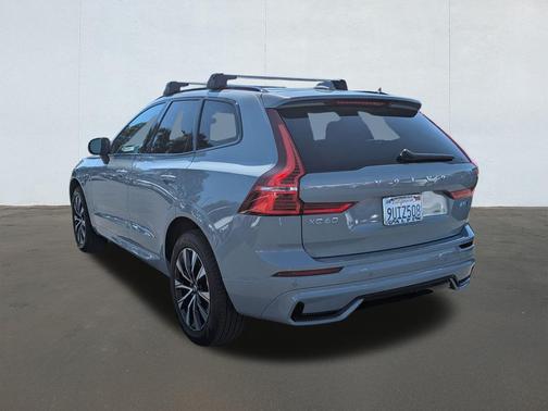 2025 Volvo XC60 B5 Core
