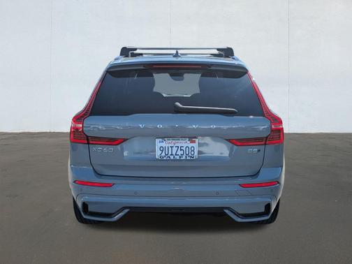 2025 Volvo XC60 B5 Core