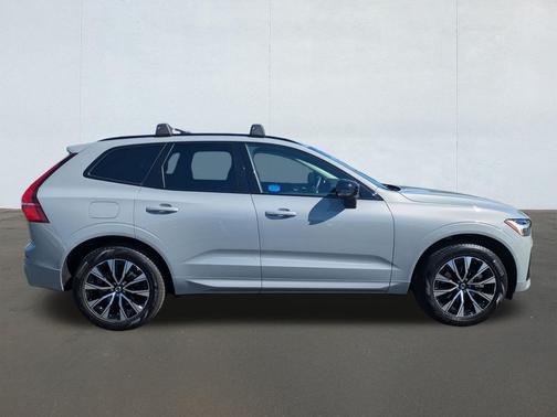 2025 Volvo XC60 B5 Core