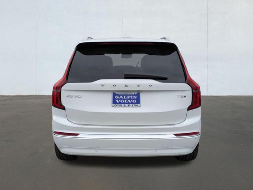 2026 Volvo XC90 Plug-In Hybrid T8 Ultra Bright