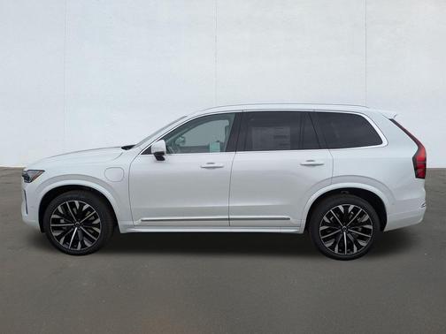 2026 Volvo XC90 Plug-In Hybrid T8 Ultra Bright