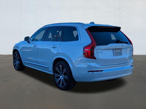 2025 Volvo XC90 B6 Plus 7-Seater