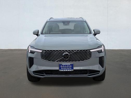 2026 Volvo XC90 B6 Ultra Bright