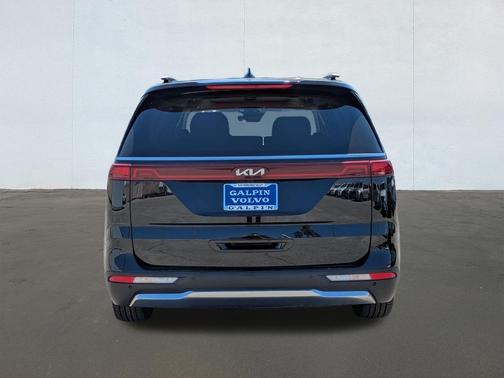 Aurora Black Pearl 2024 Kia Carnival SX Prestige