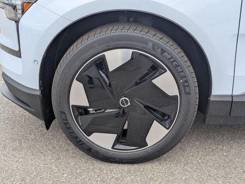 Cloud Blue 2026 Volvo EX30 Ultra