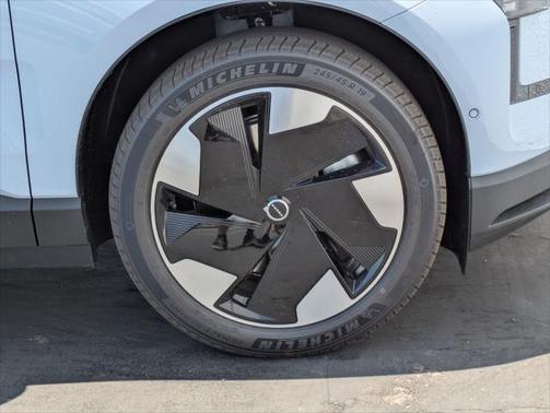 2025 Volvo EX30 Twin Motor Ultra