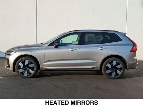 2025 Volvo XC60 Plug-In Hybrid T8 Plus