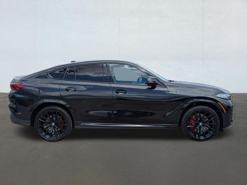 Black Sapphire Metallic 2024 BMW X6 xDrive40i