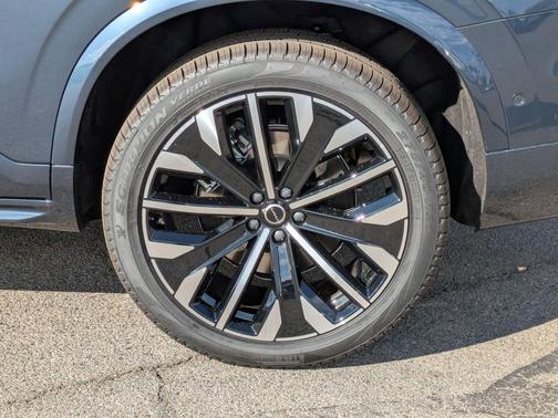 2026 Volvo XC90 Plug-In Hybrid T8 Ultra 7-Seater