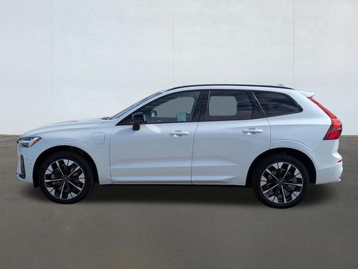 Crystal White Metallic 2026 Volvo XC60 T8 Plus Dark