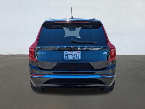 2023 Volvo XC90 Recharge Plug-In Hybrid T8 Ultimate Bright Theme 7-Seater