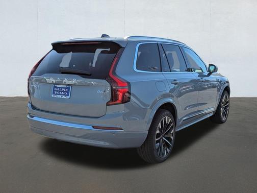 2026 Volvo XC90 B6 Ultra 7-Seater