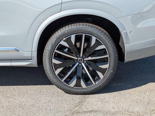 2026 Volvo XC90 B6 Ultra 7-Seater