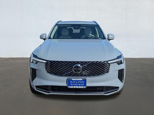 2026 Volvo XC90 B6 Ultra 7-Seater