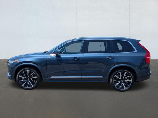 Denim Blue Metallic 2023 Volvo XC90 B5 Plus