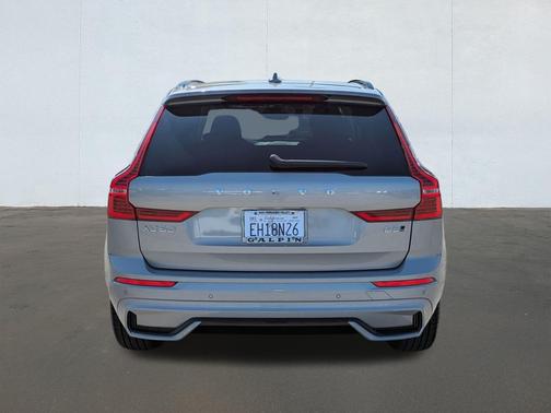 2025 Volvo XC60 B5 Core