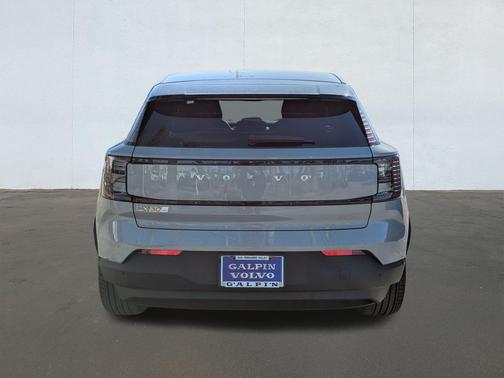 2025 Volvo EX30 Twin Motor Plus
