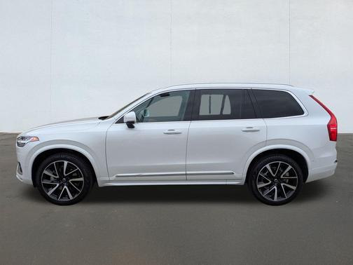 2023 Volvo XC90 B6 Plus 6-Seater