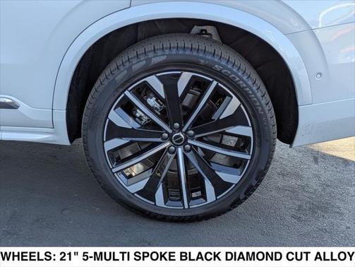 2025 Volvo XC90 Plug-In Hybrid T8 Ultra 7-Seater