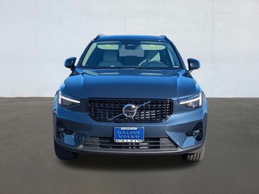 Denim Blue 2026 Volvo XC40 B5 Ultra Dark