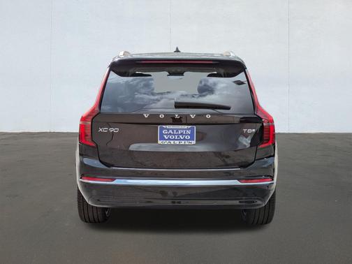 2026 Volvo XC90 Plug-In Hybrid T8 Ultra Bright