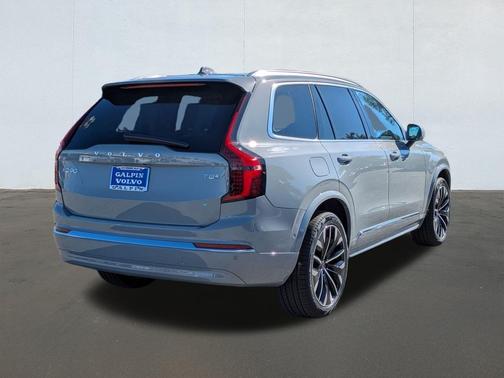 2026 Volvo XC90 Plug-In Hybrid T8 Ultra Bright