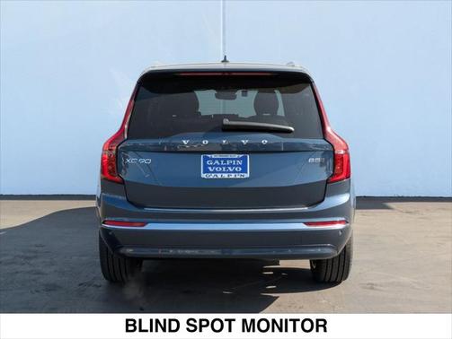 2025 Volvo XC90 B5 Core