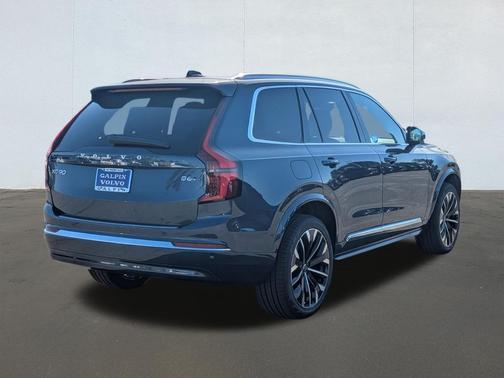 2026 Volvo XC90 B6 Plus Bright