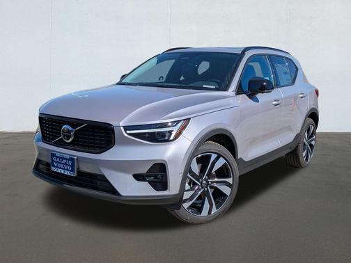 2026 Volvo XC40 B5 Ultra