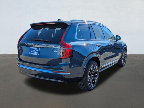 2026 Volvo XC90 B6 Ultra 7-Seater