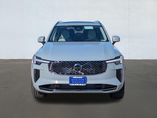 2026 Volvo XC90 Plug-In Hybrid T8 Ultra Bright