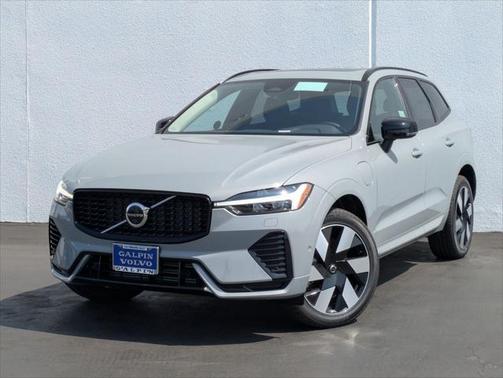 2025 Volvo XC60 Plug-In Hybrid T8 Plus