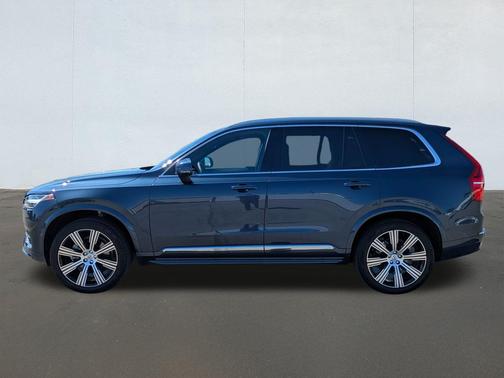 2025 Volvo XC90 B6 Ultra
