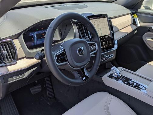 Bright Dusk Metallic 2026 Volvo XC90 Plug-In Hybrid T8 Plus Bright