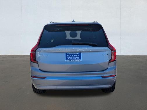 2026 Volvo XC90 B5 Plus 7-Seater