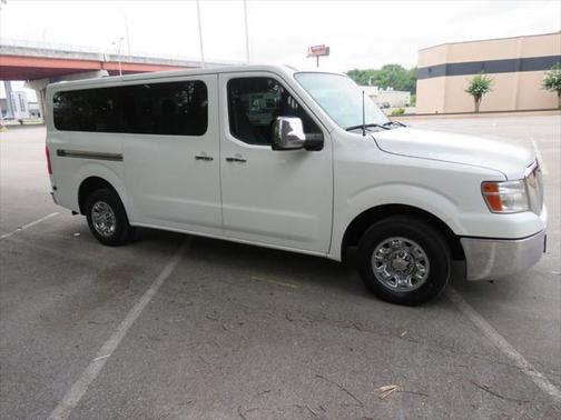 2017 Nissan NV Passenger NV3500 HD SV V6