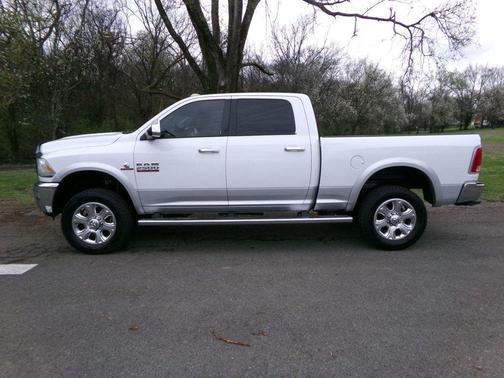 Bright White Clearcoat 2014 RAM 2500 Laramie