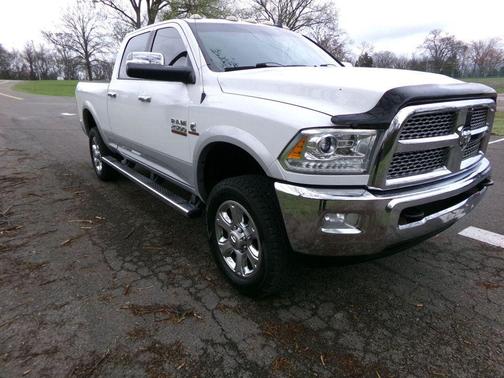 Bright White Clearcoat 2014 RAM 2500 Laramie