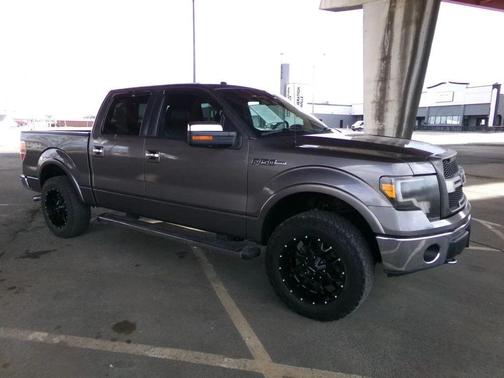 Black 2011 Ford F-150 Lariat