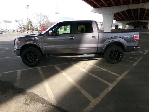 Black 2011 Ford F-150 Lariat