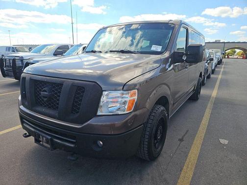 2017 Nissan NV Passenger NV3500 HD SL V8