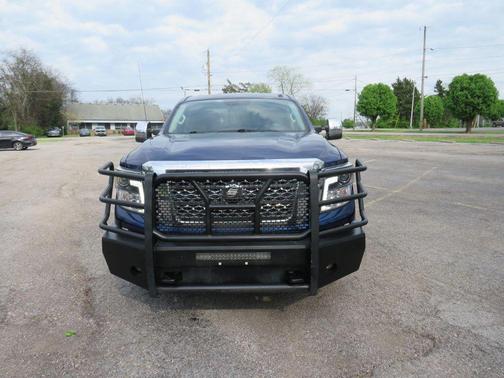 2019 Nissan Titan XD SL