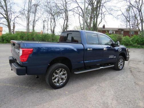 2019 Nissan Titan XD SL