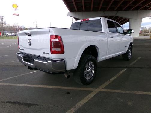 Bright White Clearcoat 2021 RAM 2500 Laramie Crew Cab 4x4 6'4' Box