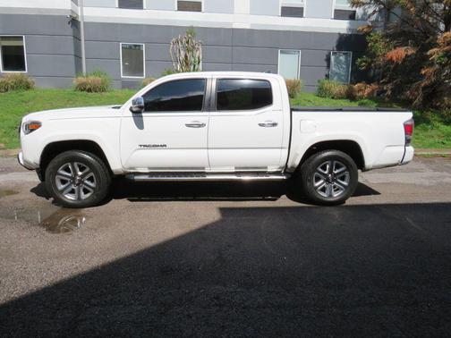 2016 Toyota Tacoma Limited