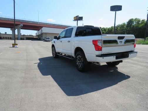 2017 Nissan Titan Platinum Reserve